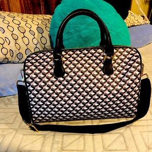 Gorgeous looks like Goyard satchel purse